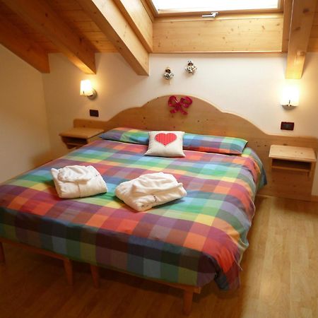 Residence Le Rose Поца ди Фаса Екстериор снимка