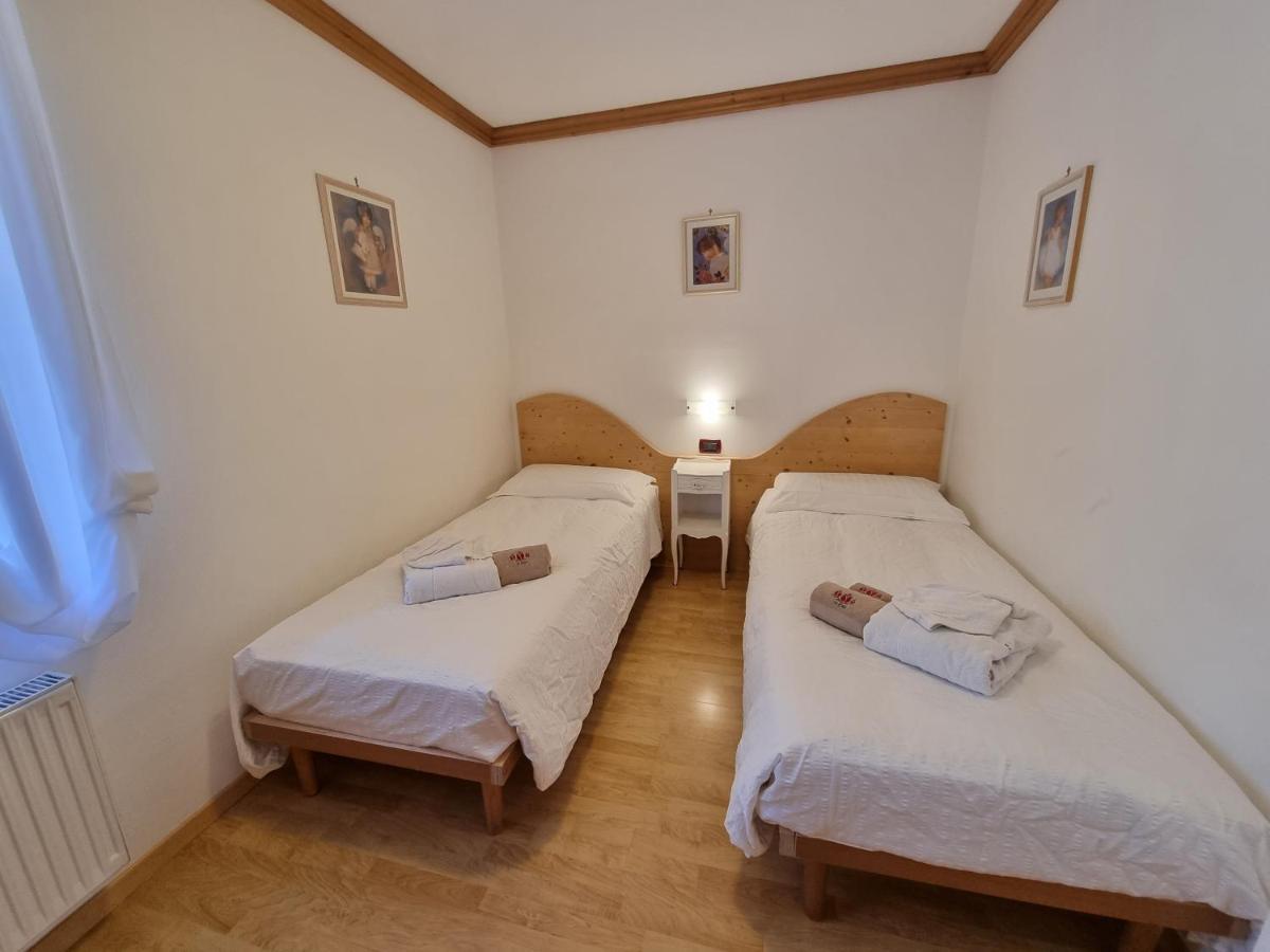 Residence Le Rose Поца ди Фаса Екстериор снимка