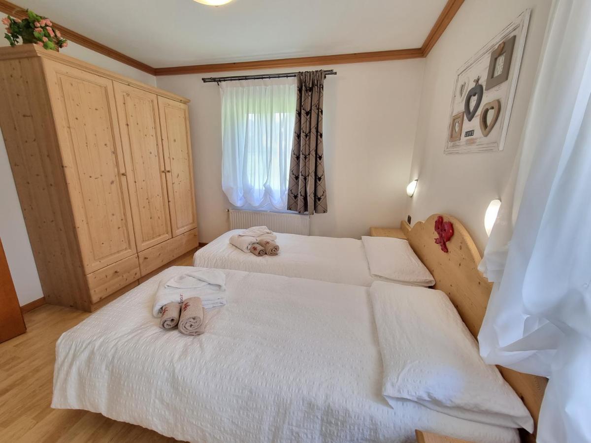Residence Le Rose Поца ди Фаса Екстериор снимка